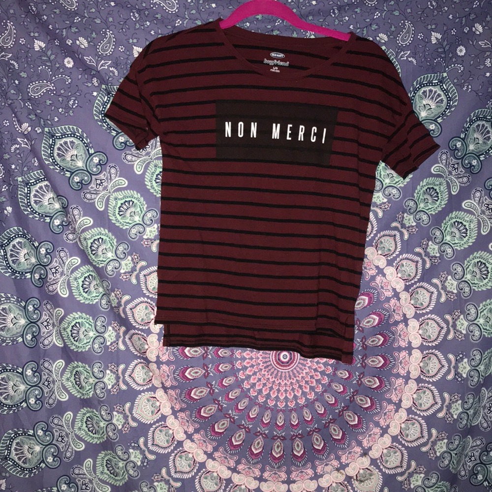 Cute Old Navy Graphic Tee